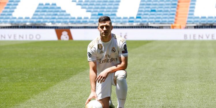 Ovako je izgledao prvi izlazak Jovića na “Santijago Bernabeu” (VIDEO)