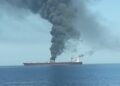 SAD objavile snimak kako Iran navodno uklanja minu s tankera (VIDEO)