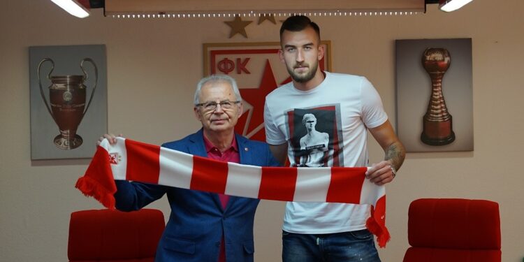 Golman Vasiljević u Zvezdi