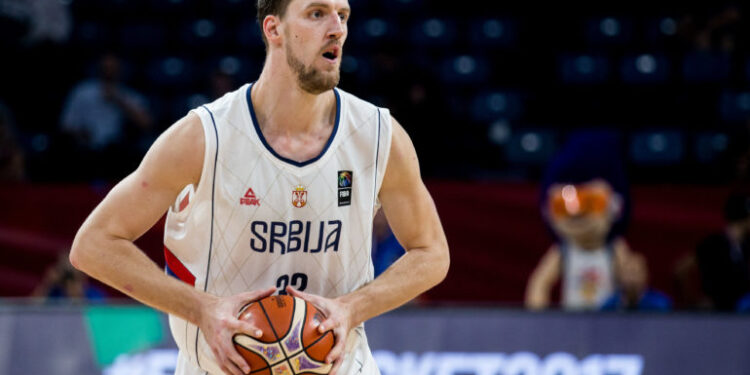 Kuzmić teško povređen u saobraćajnoj nesreći!