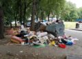 Horor na Novom Beogradu: Đubre zatrpalo vrtić! (FOTO)
