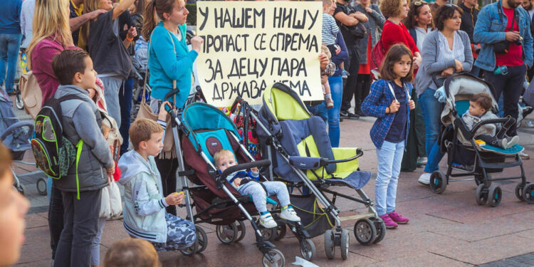 Zakon gori od bele kuge