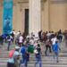 Pariz: Policija uklonila migrante koji su “okupirali” Panteon (VIDEO)