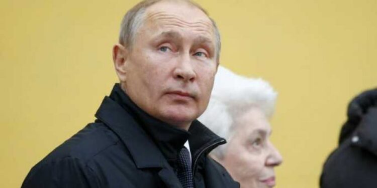 Eklston: Voleo bih da Putin vodi Evropu