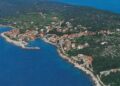 Hvar: Zapalila se jahta, preti isticanje 900 litara goriva (VIDEO)