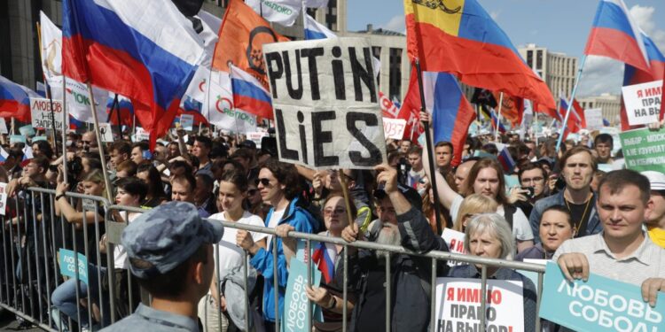 Protest u Moskvi zbog zabrane kandidovanja opoziciji