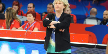 Na neku čudnu foru Marina misli da zna: `Ajde jednom da pobedimo i tu Španiju (VIDEO)