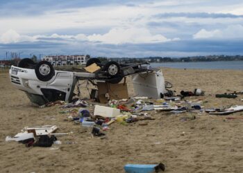 Halkidiki odsečen od sveta, proglašeno vanredno stanje