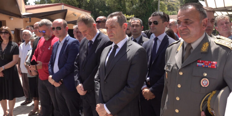 Vulin: Bulatović je svojim životom zaslužio naše zahvalno sećanje