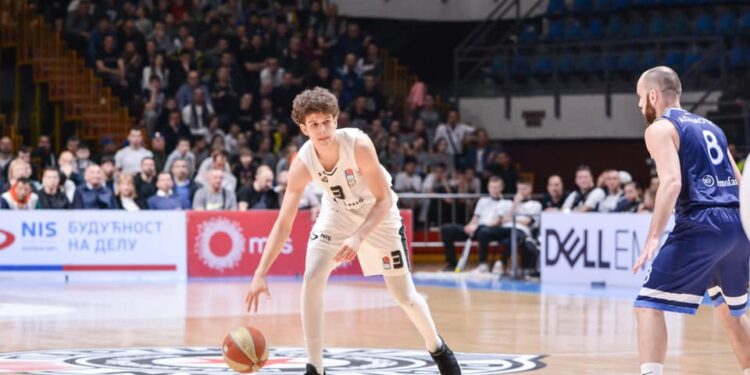 Trifunović u Megi, Gegić napustio Partizan