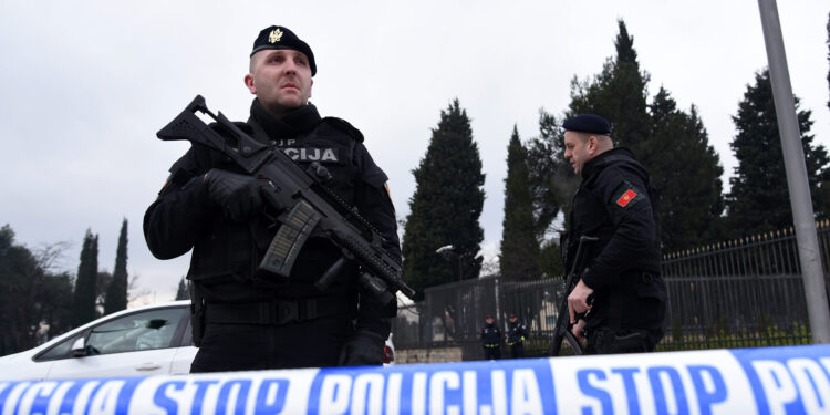 “Služimo kroz prijateljstvo” zajednička obuka policije Crne Gore i Albanije