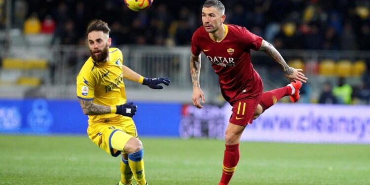 Roma odbila ponudu Fenerbahčea za Kolarova, ali to nije sve