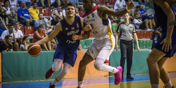 Prva pobeda juniora na Evrobasketu