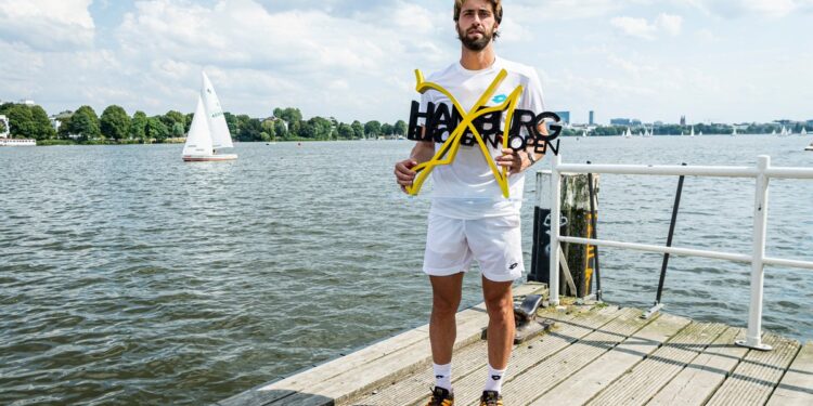 Konceptualizam: Šta je ovo žuto na trofeju iz Hamburga?