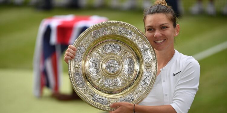 Prva Rumunka na vimbldonskom tronu: Simona Halep slistila Serenu Vilijams (VIDEO)