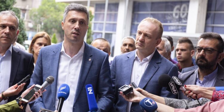 Deo opozicije danas o izbornim uslovima