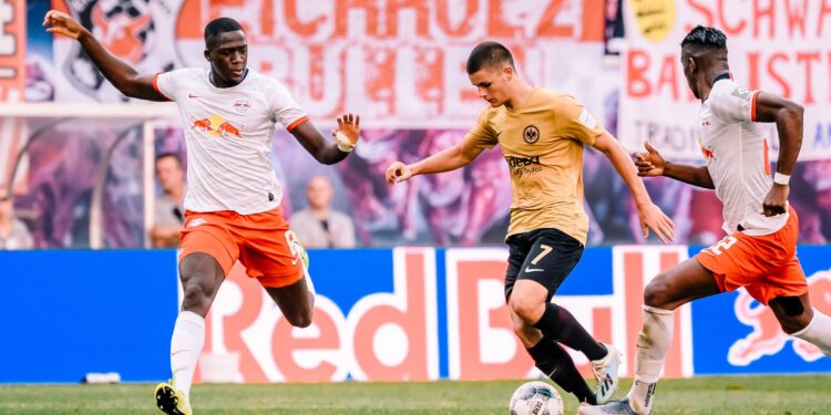 Joveljić debitovao – Ajntraht izgubio