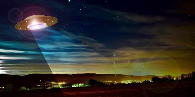 Satelit snimio misteriozni objekat u svemiru?(VIDEO)