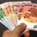 Kurs dinara u ponedeljak 117,77