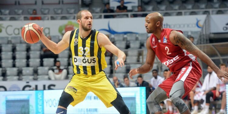 Fenerbahče raskinuo saradnju sa turskim plejmejkerom