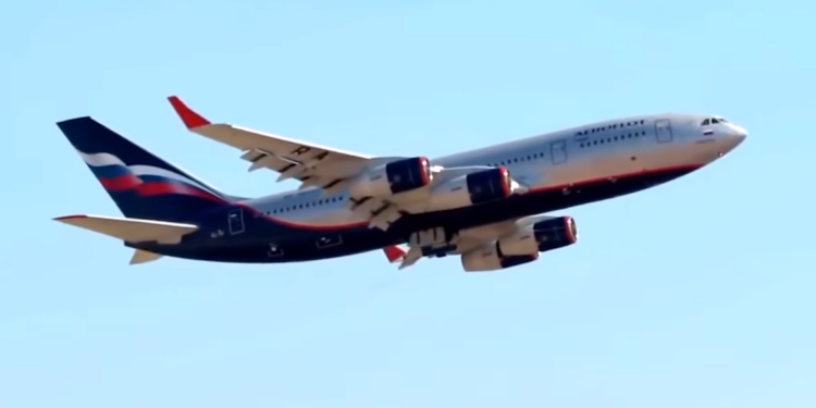 Švajcarski lovci prišli na nekoliko metara avionu u kom je Peskov (VIDEO)