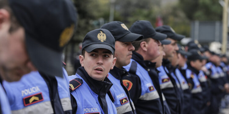 Novosti: Albanske patrole u selima u Crnoj Gori