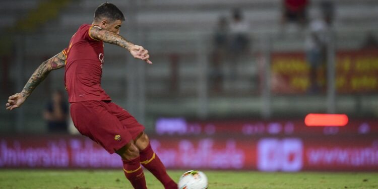 Kolarov “ubio pauka” s više od 30 metara (VIDEO)