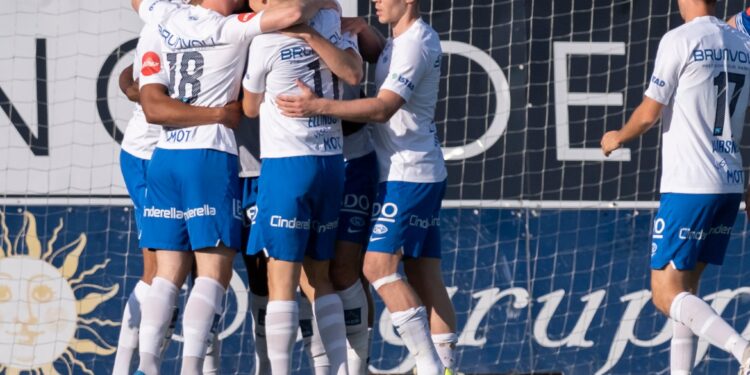 Molde drži korak u trci za titulu