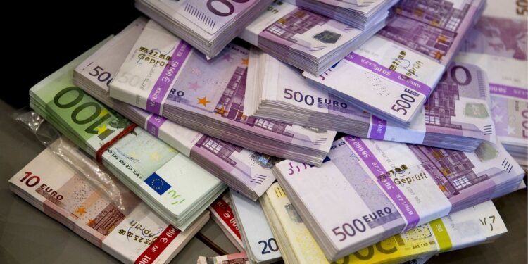 Druga strana jačanja domaće valute: Dinar sahranjuje izvoznike!