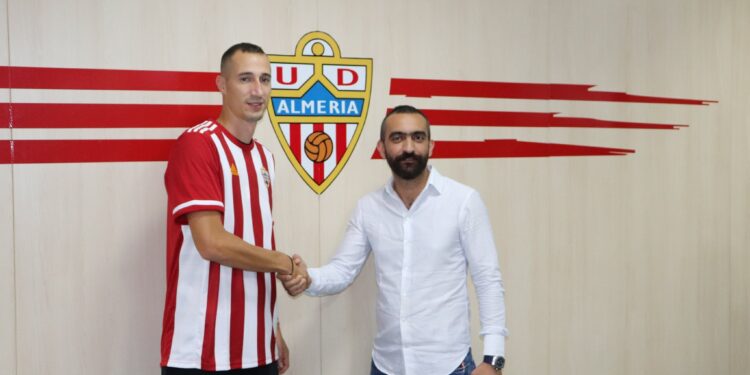 Petrović u Almeriji