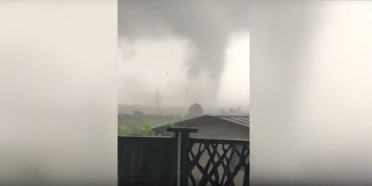Tornado pogodio Luksemburg, 19 osoba povređeno (VIDEO)