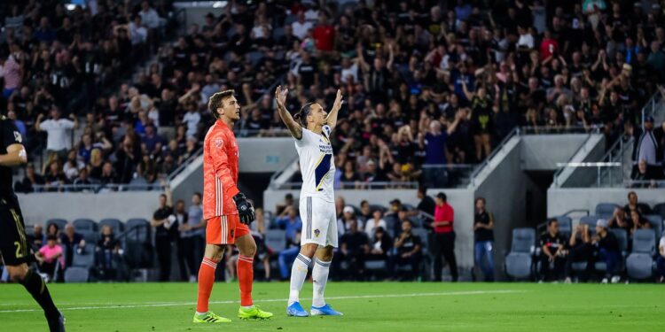 Ibrahimović i u gradskom derbiju dao dva gola (VIDEO)