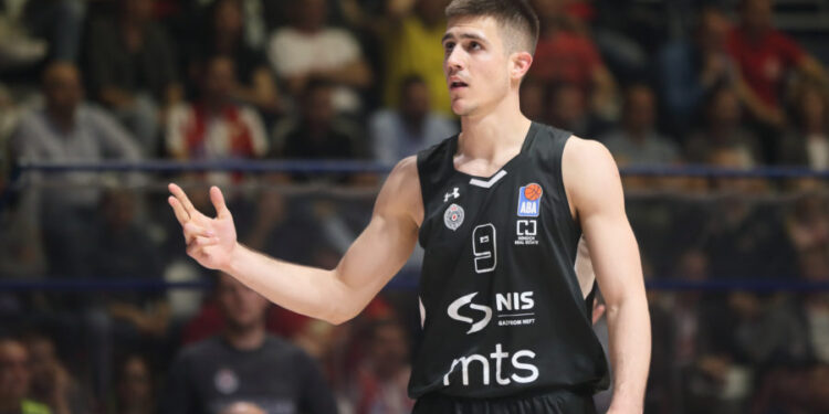 Marinković sjajan u porazu Valensije od Barselone