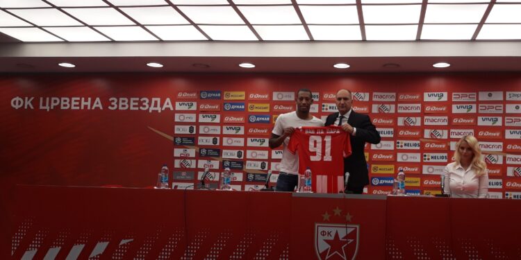 Zvezda predstavila Van La Paru (FOTO/VIDEO)