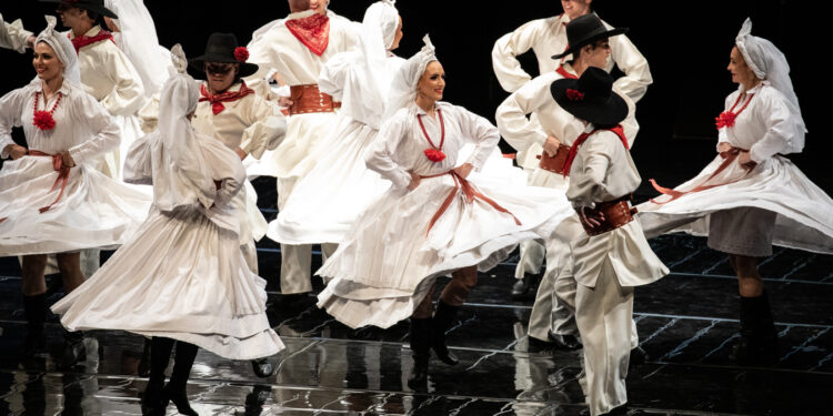 Prvi film o tradicionalnim pesmama i igrama Srbije