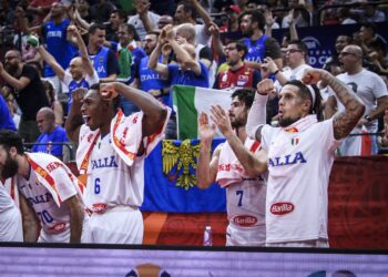 Italija lako i sa Angolom (VIDEO)