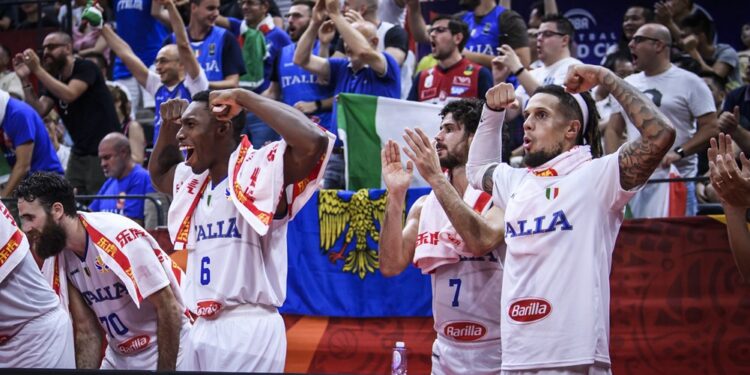 Italija lako i sa Angolom (VIDEO)