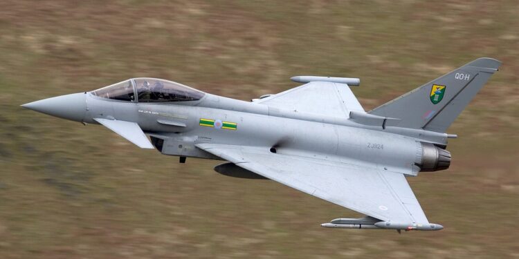 Britanski avion špijunira zapadne granice Rusije