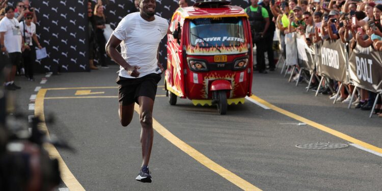 Bolt birao fudbalere za štafetu 4×100 metara
