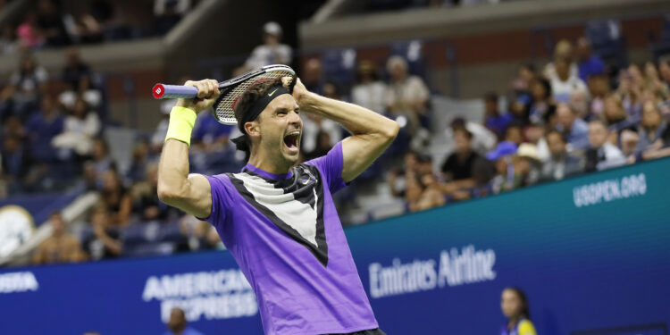 “Bejbi Federer” izbacio “Old Federera”: Bugarin Dimitrov u polufinalu