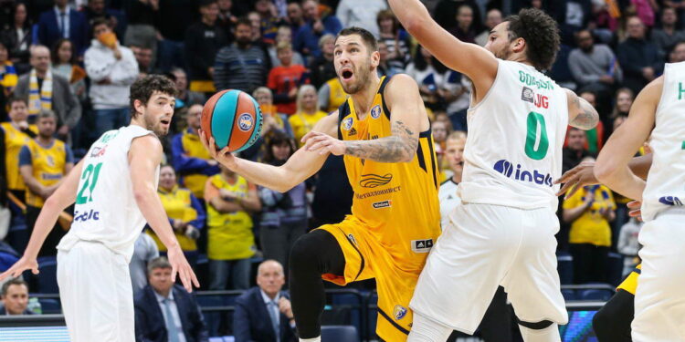 Jović vodio Himki do pobede