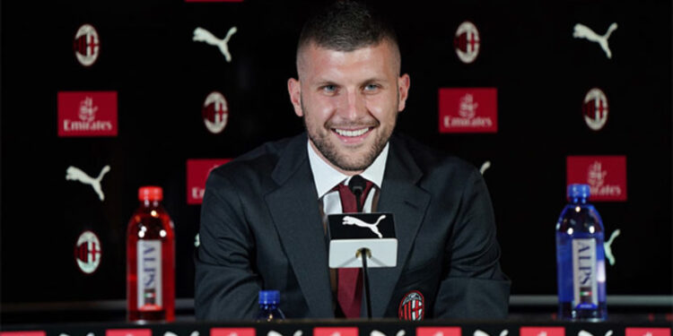 Rebić predstavljen u Milanu