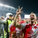 Zadnjica kao martinela: Smešni autogol u praškom derbiju (VIDEO)