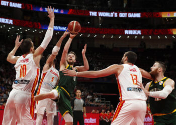 Posle dva produžetka Španija nadigrala Australiju za finale u Kini!
