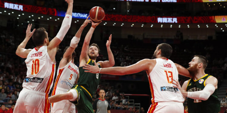 Posle dva produžetka Španija nadigrala Australiju za finale u Kini!