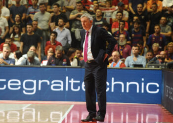 Pešić: Vučić daje za košarku više nego svi, neka se onda da i za profesionalne trenere