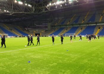 Fudbaleri Partizana odradili prvi trening u Astani (FOTO)