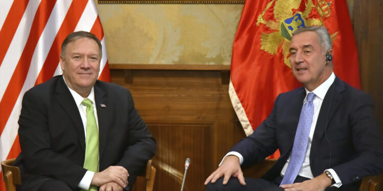 Pompeo: Raditi na vladavini prava i slobodi medija