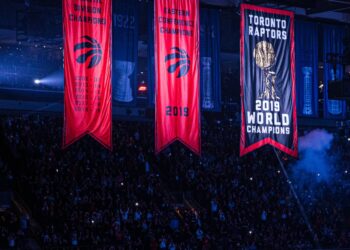 Prstenovani Toronto se provukao kroz produžetak, Klipersima gradski derbi