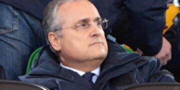 Nasmejao prisutne: Lotito zaspao na sastanku Serije A (FOTO)
